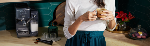  Mr. Coffee® One-Touch CoffeeHouse+ Espresso, Cappuccino, and Latte  Maker, White: Home & Kitchen