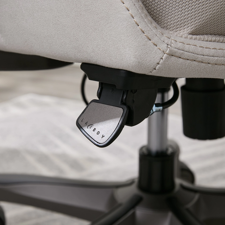 La-Z-Boy Noelin Ergonomic Fabric Swivel Task Chair, Cream (52703