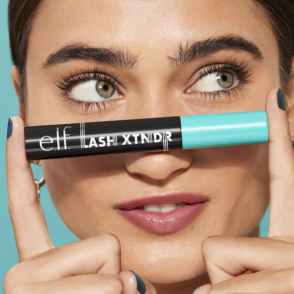 thumbnail video image 3 of e.l.f. Lash XTNDR Mascara, Pitch Black, 3 of 15
