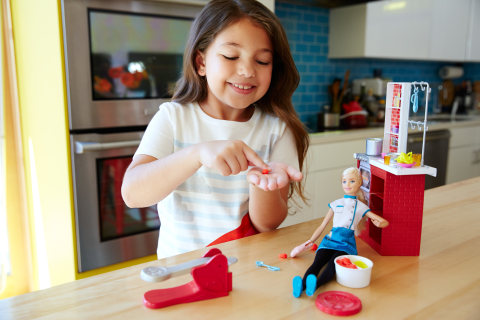 Barbie Spaghetti Chef Doll & Playset - Walmart.com