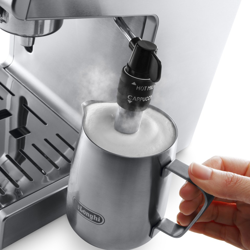 De'Longhi Ecp3630 15 Bar Espresso and Cappuccino Machine with