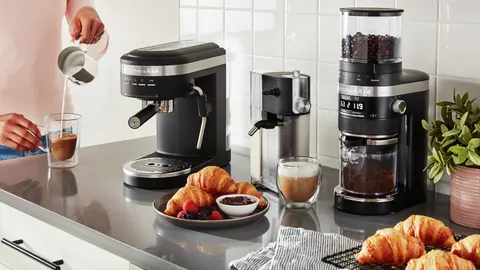 KitchenAid® Charcoal Grey Burr Coffee Grinder KCG8433DG Leon's - Main Image