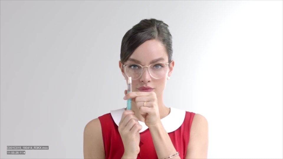 thumbnail video image 2 of L'Oreal Paris Magic Root Precision Pull-Top Temporary Gray Hair Color Concealer Brush, Dark Brown, 2 of 7