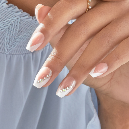Salon Quality Finish with Scratch-Proof Topcoat