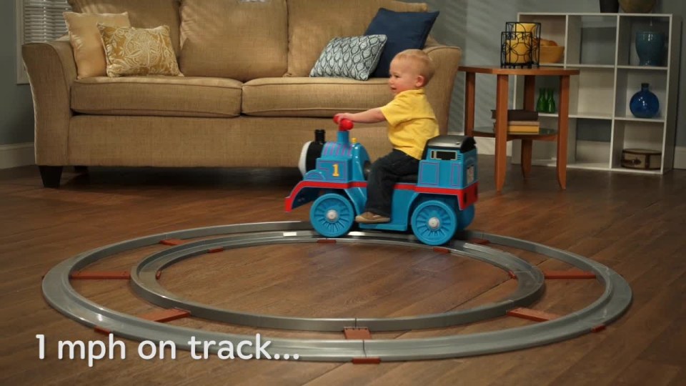 Fisher-Price BCK92 Power Wheels Thomas & Friends Train with Track for sale online 