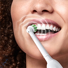 Brossette de la brosse PRO 1&#160;et  3 modes de brossage&#160;: Nettoyage quotidien, Sensibilit&#233; et Blancheur