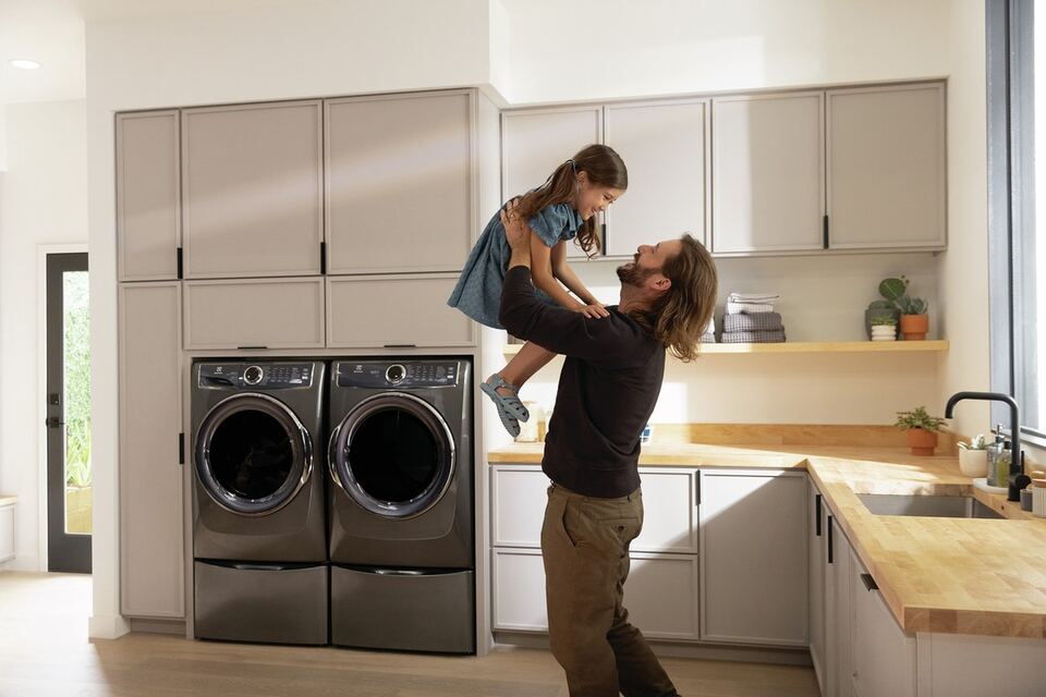 thumbnail video image 2 of Electrolux ELFW7537AT 4.5 Cu. Ft. Titanium Steam Front Load Washer, 2 of 6