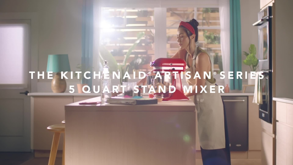 KitchenAid 5 Quart Artisan Stand Mixer - Metallic Chrome