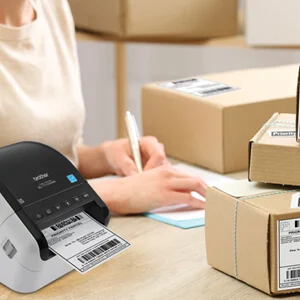 Imprimante Étiquettes Brother QL-1110NWBc - WiFi Bluetooth - 101.6mm - Jusqu'à 69 étiquettes/min - Compatible Amazon FBA