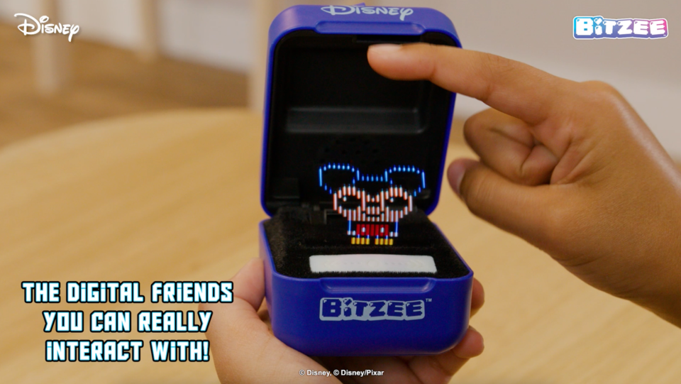 Bitzee, Disney Interactive Toy with 30 Digital Characters, Reacts to Swipes, Tilts & Taps  (图2)