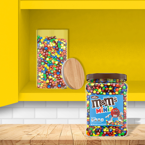  M&M'S Minis Milk Chocolate Candy Resealable Bulk Jar (52 oz.)  : Grocery & Gourmet Food