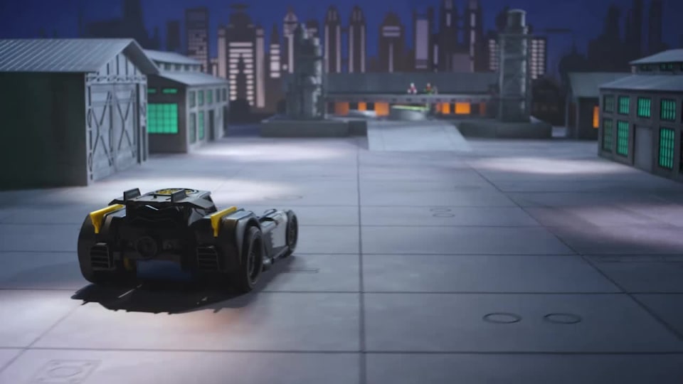 Imaginext DC Super Friends BATMAN Translucent Transforming Batmobile SDUK 