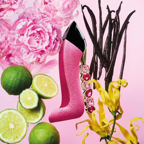 ingredient assets of good girl blush collectors surrounded by fragrance notes