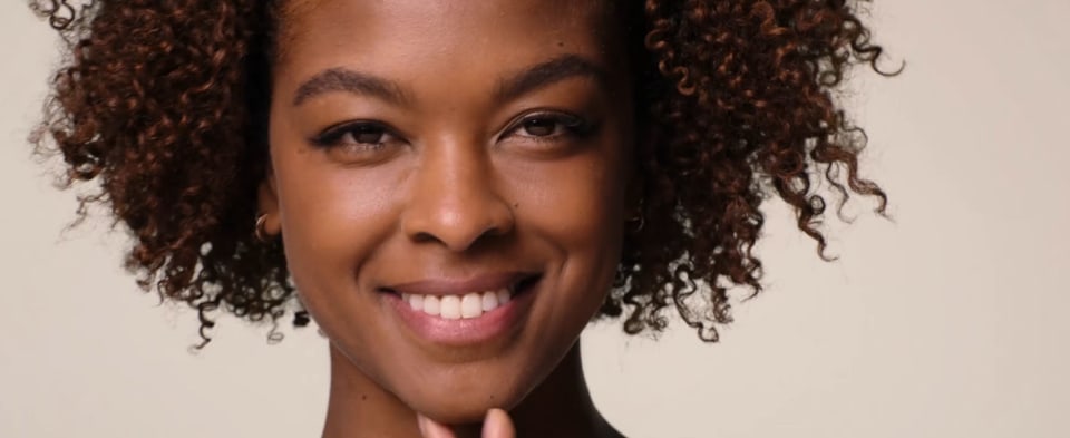 thumbnail video image 2 of Revlon ColorStay Light Cover Liquid Foundation, 510 Cappuccino, 1 fl. Oz, 2 of 13