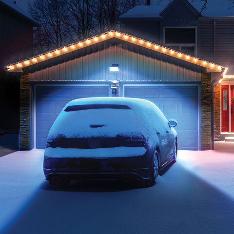 Atomi Smart Floodlight in the snow