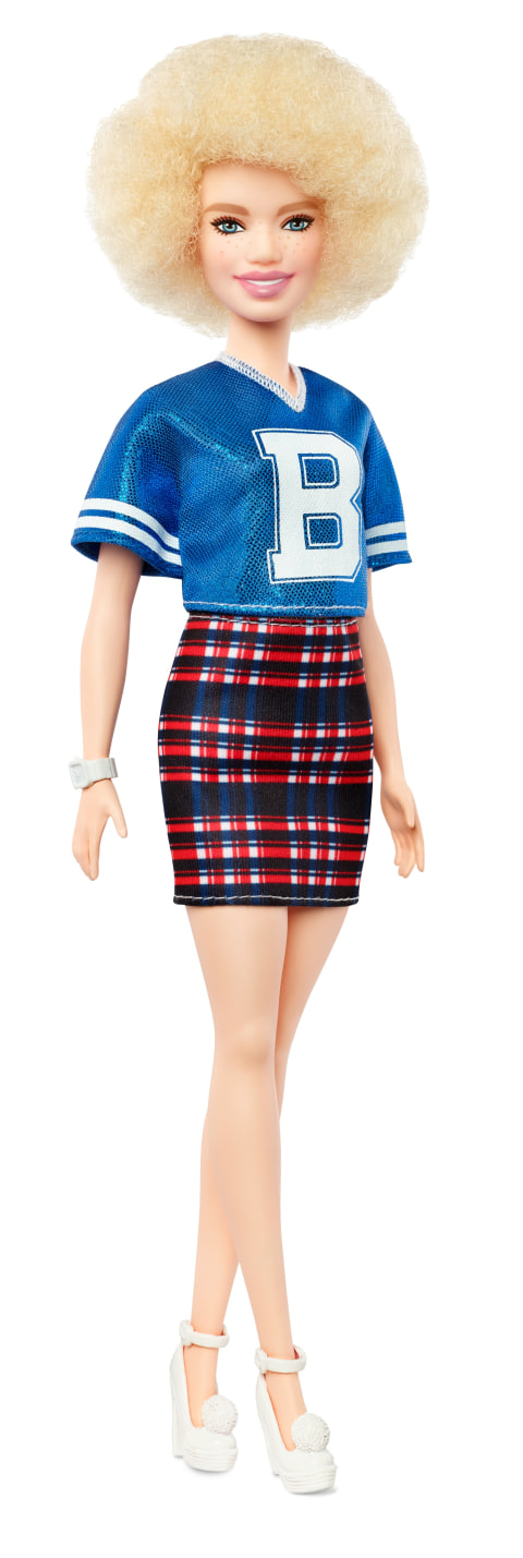 Winst Vervagen Modernisering Barbie Fashionistas Doll, Petite Body Type Wearing Team Jersey - Walmart.com