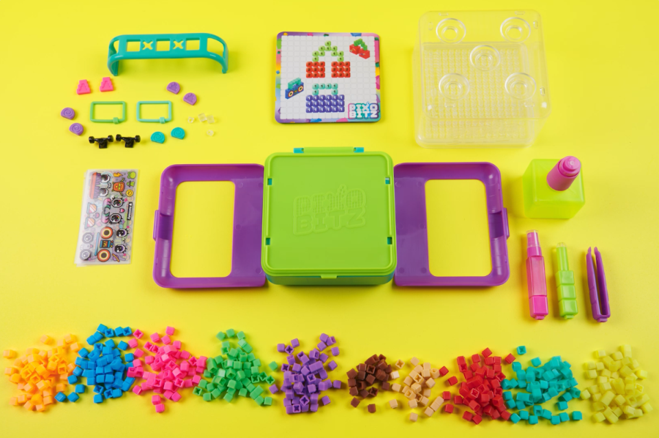 Pixobitz Kids' Arts & Crafts Set Studio with 500 Aqua Beads, DIY
