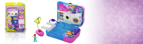 Polly Pocket Playset, Travel Toy with 2 Micro Dolls & Water Play  Accessories, Pocket World Sweet Sails Cruise Ship Compact