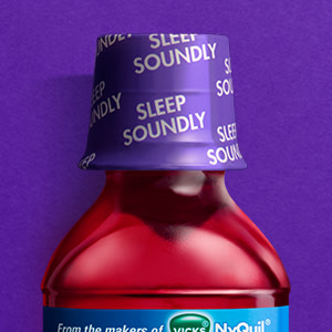 ZzzQuil Soothing Berry Flavor Nighttime Sleep Aid Free Of Liquid, 12 fl oz  - Ralphs