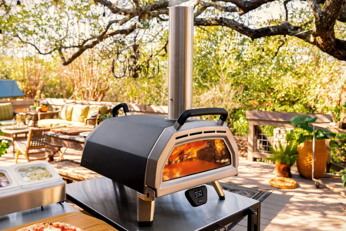 OONI Karu 16 Multi-Fuel Outdoor Pizza Oven UU-P1B900 | RONA