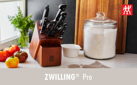 ZWILLING Pro 7-pc, Knife block set, acacia
