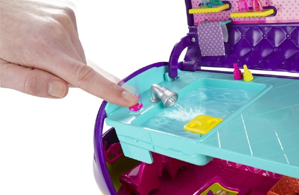 Polly Pocket Adventure Jet, 20+ pieces, Ages 4+ - Walmart.com