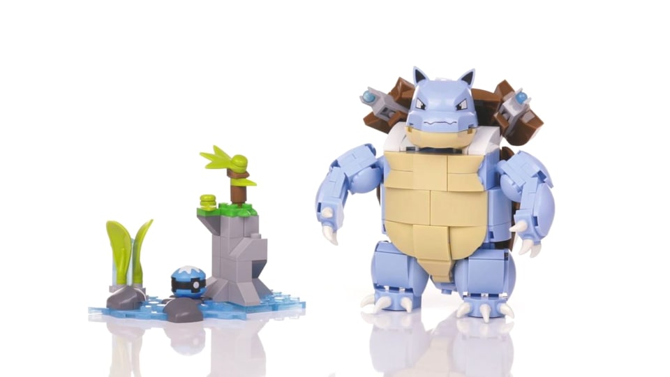  ​MEGA Pokémon Blastoise building set with 284 compatible bricks  and pieces and Poké Ball, toy gift set for ages 10 and up : Toys & Games