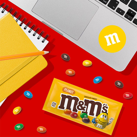 M&M's Peanut White Chocolate, Share Size - 2.8 oz Bag