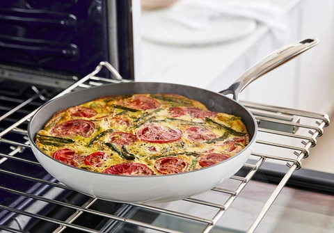 FOR ALL STOVETOPS &amp; OVEN SAFE UP TO 600˚F