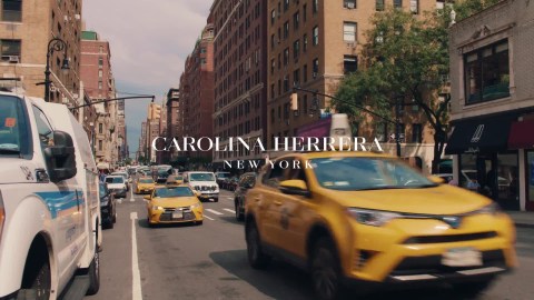 Batom Blur Matte Lipstick - 3,5 g · Carolina Herrera · El Corte Inglés