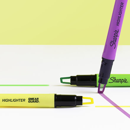 Sharpie Highlighter, Clear View Highlighter with See-Through Chisel Tip,  Stick Highlighter, Yellow, 2 Count - DroneUp Delivery