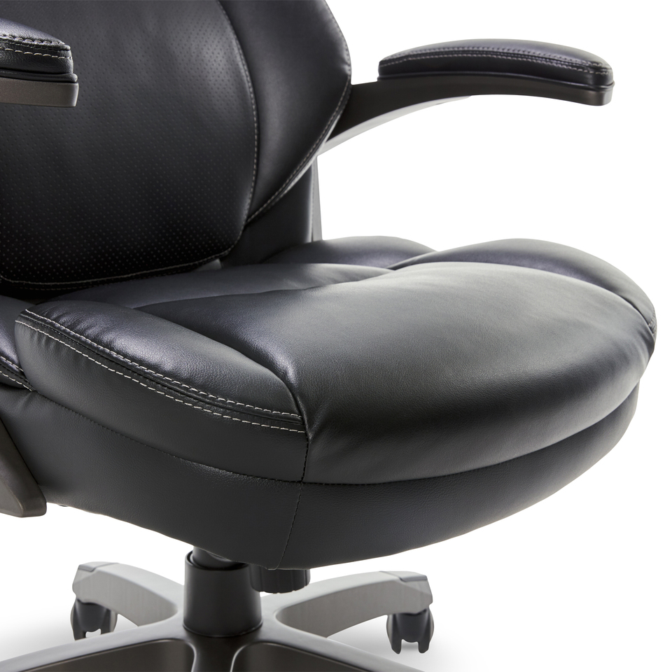 LaZBoy Manager Chair with Adjustable Headrest Homesmartcamera