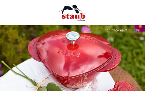 Staub - Cast Iron 1.75-qt Heart Cocotte - Cherry