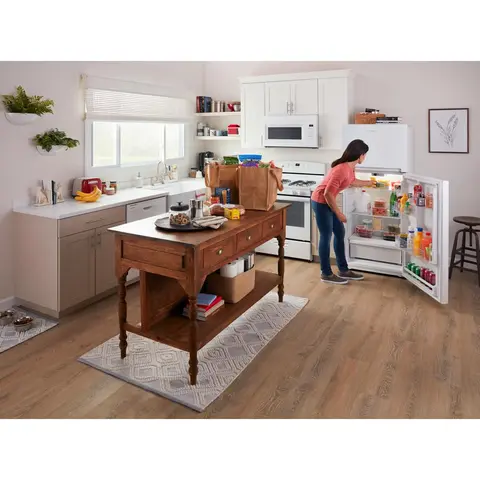 Amana 16.4 Cu. Ft. Top Freezer Refrigerator in White