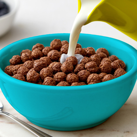 Cocoa Puffs, Chocolate Breakfast Cereal with Whole Grains, Mega Size, 28.5  oz