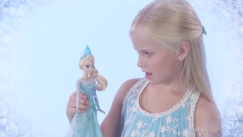 thumbnail video image 2 of Disney Frozen Elsa Singing Doll, 2 of 8