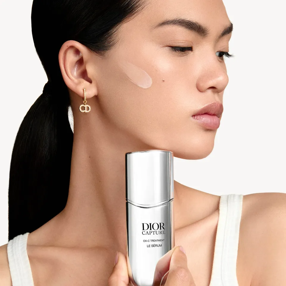 DIOR カプチュール OX-C TREATMENT LE SÉRUM 30ml Dior Capture Le Sérum: correção anti-idade alto desempenho