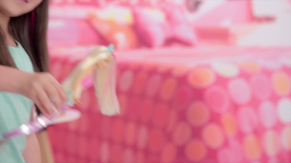 thumbnail video image 2 of Barbie Dreamtopia Sparkle Lights Mermaid with Blonde & Pink Hair, 2 of 7