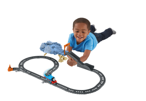 Thomas trackmaster close store call cliff set