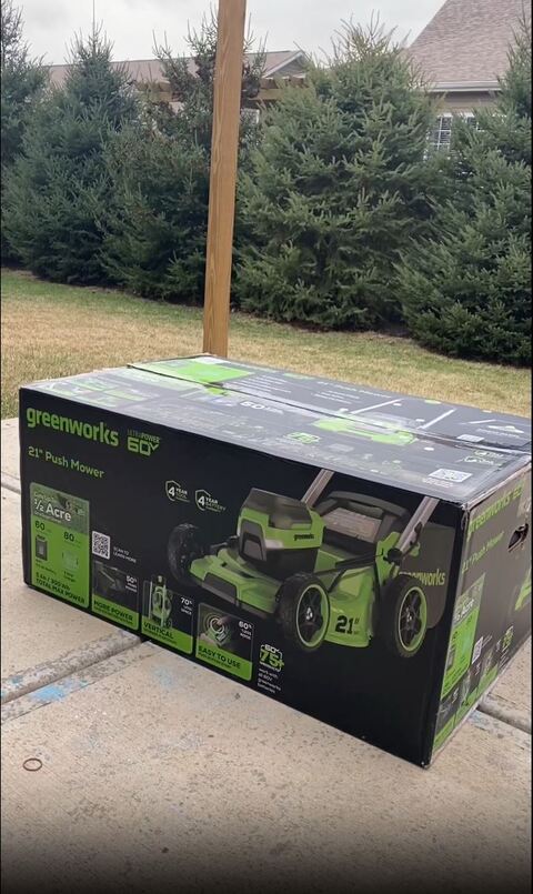 Greenworks 60V 21