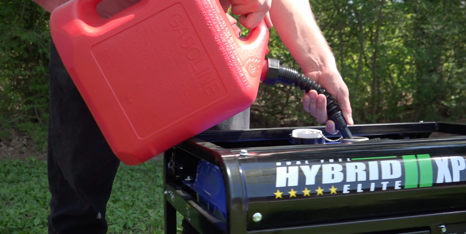 thumbnail video image 7 of DuroMax XP5500EH 5,500 Watt Portable Dual Fuel Gas Propane Powered Generator, 7 of 7