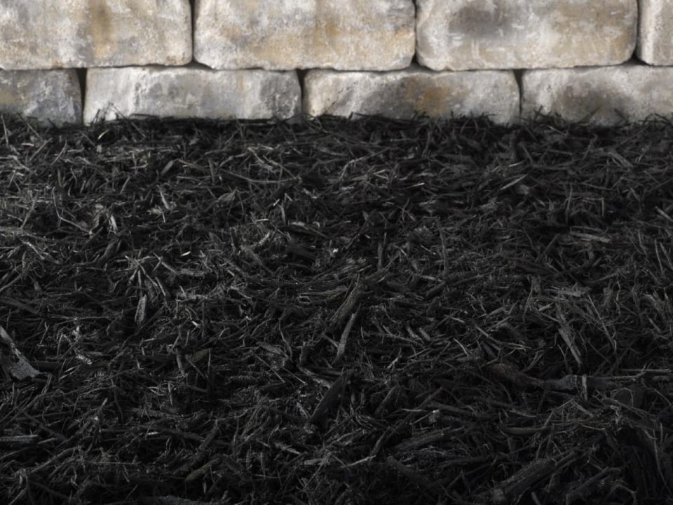 buy black mulch in bulk near me