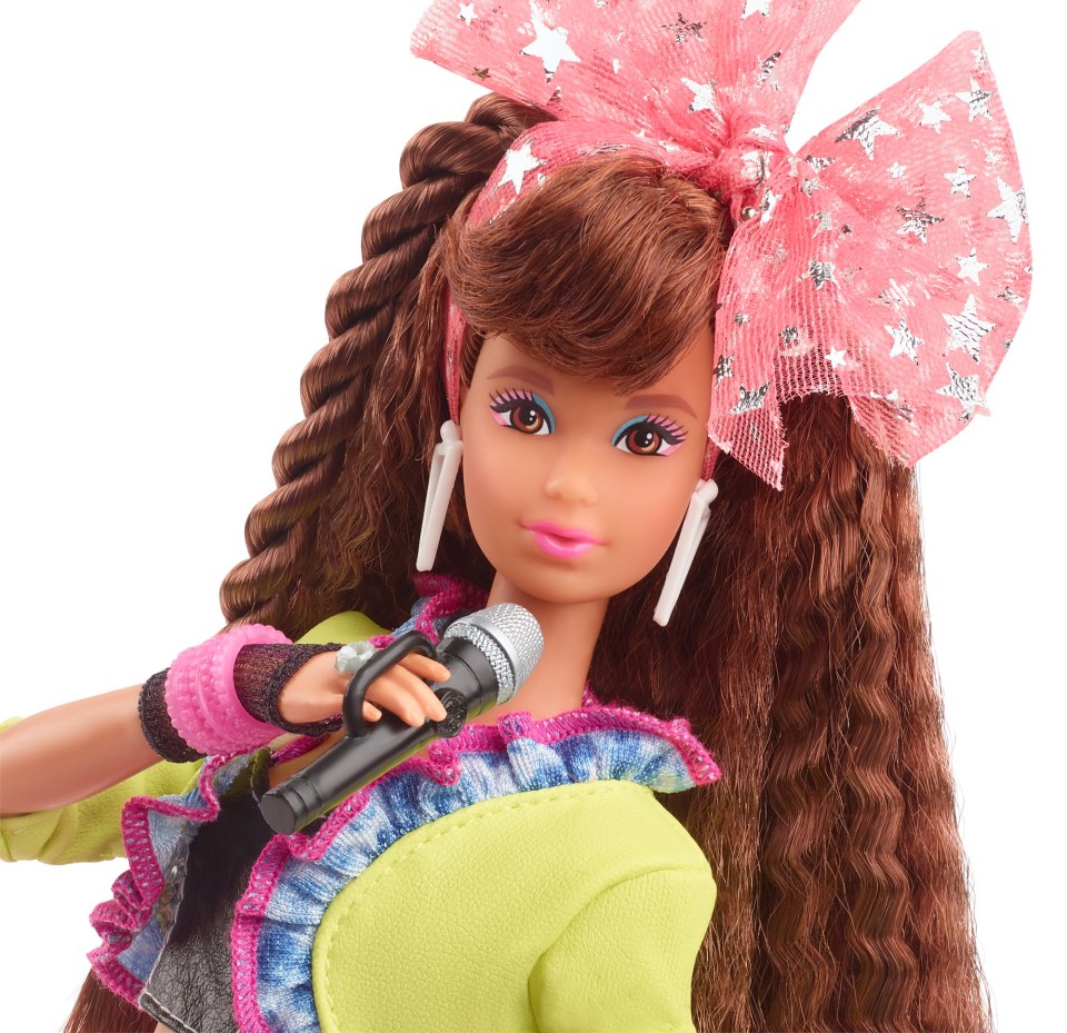 Barbie Rewind '80s Edition Collectible Doll with Night Out Look & Music Accessories - image 2 of 7