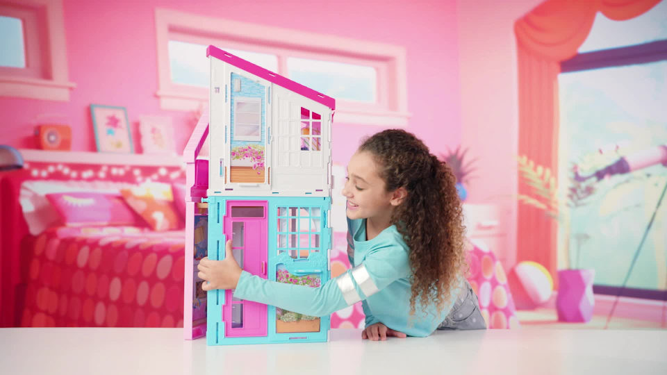 Barbie Malibu House Dollhouse Playset with 25+ Furniture and Accessories (6 Rooms) - image 2 of 8