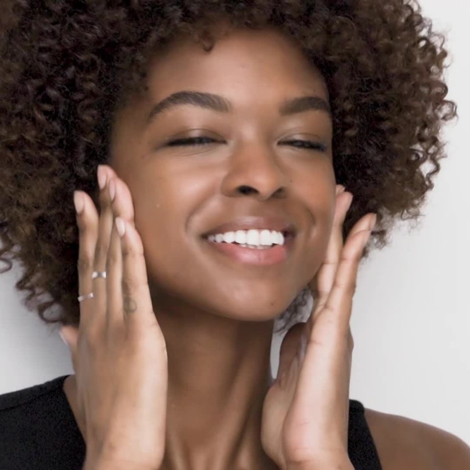 thumbnail video image 2 of Olay Regenerist Whip Face Moisturizer with Sunscreen SPF 40, 1.7 fl oz, 2 of 6