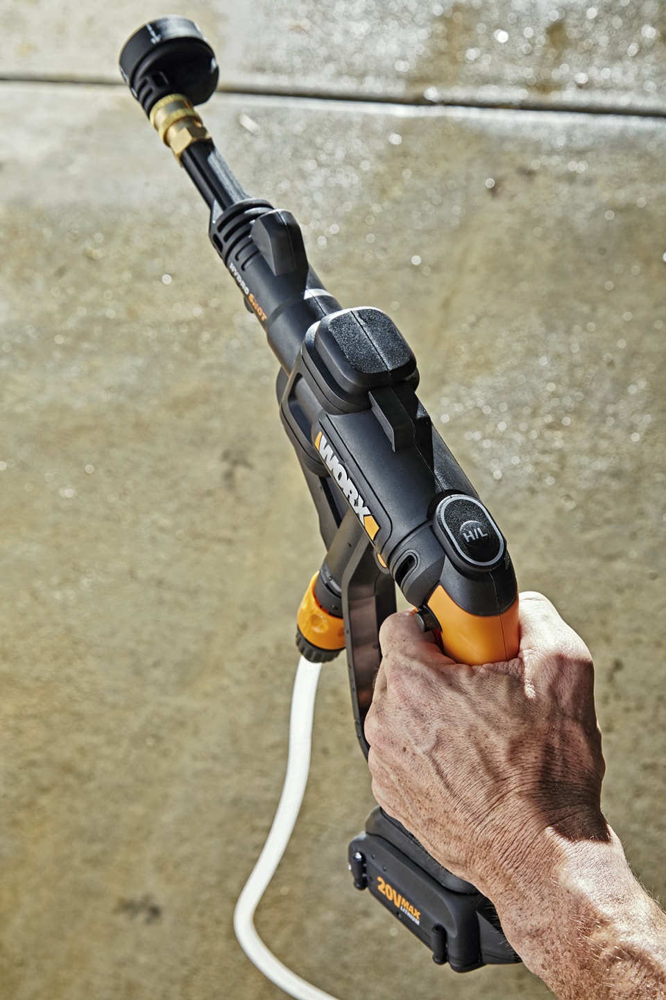 WORX Hydroshot 20 Volt Cordless 320 PSI 0.5 GPM Pressure Washer