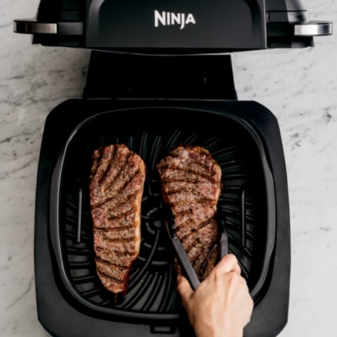 Ninja Foodi IG301A 4-in-1 Indoor Grill with 4-Quart Air Fryer