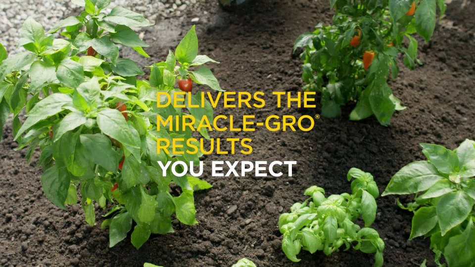 thumbnail video image 2 of Miracle-Gro Performance Organics All Purpose In-Ground Soil 1.3 cu. ft., 2 of 14