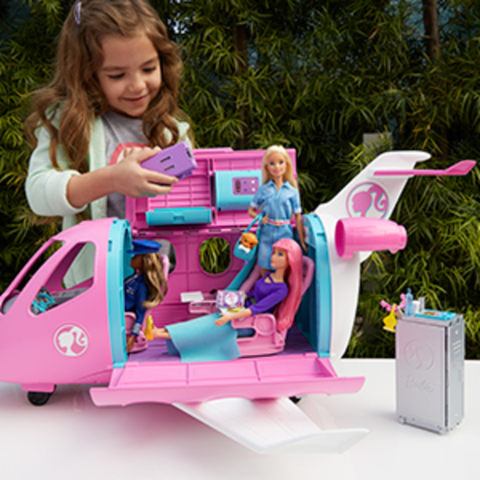 fyrværkeri dommer Cape Barbie Dreamplane Airplane Playset with Puppy and Snack Cart, 15+  Accessories - Walmart.com