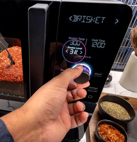 邦楽 BLACK SMOKER BABA CMT INNER SCIENCE GE Profile™ Carbon Black Smart Indoor Smoker | Wilson's